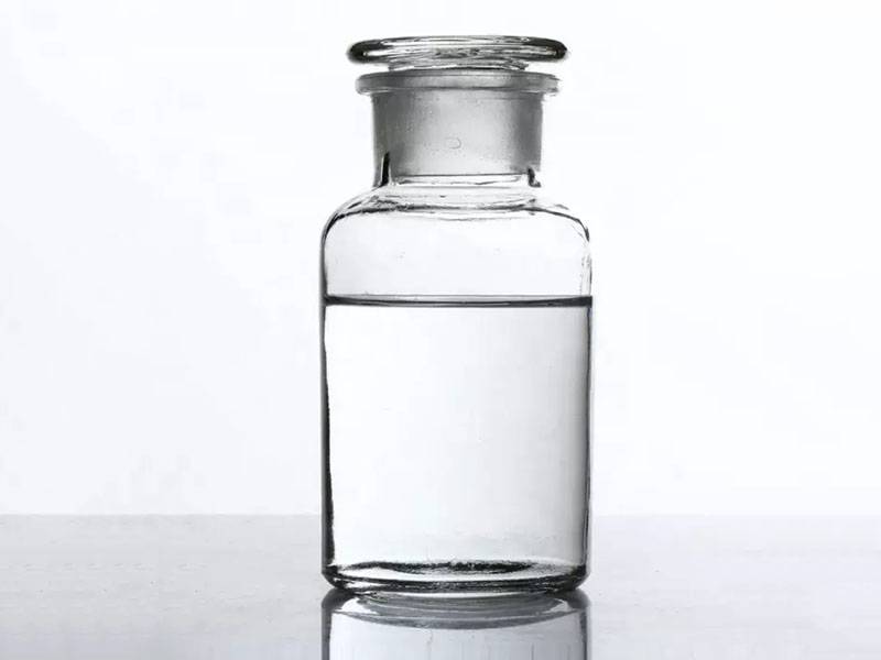 ظرف پارافین مایع شفاف